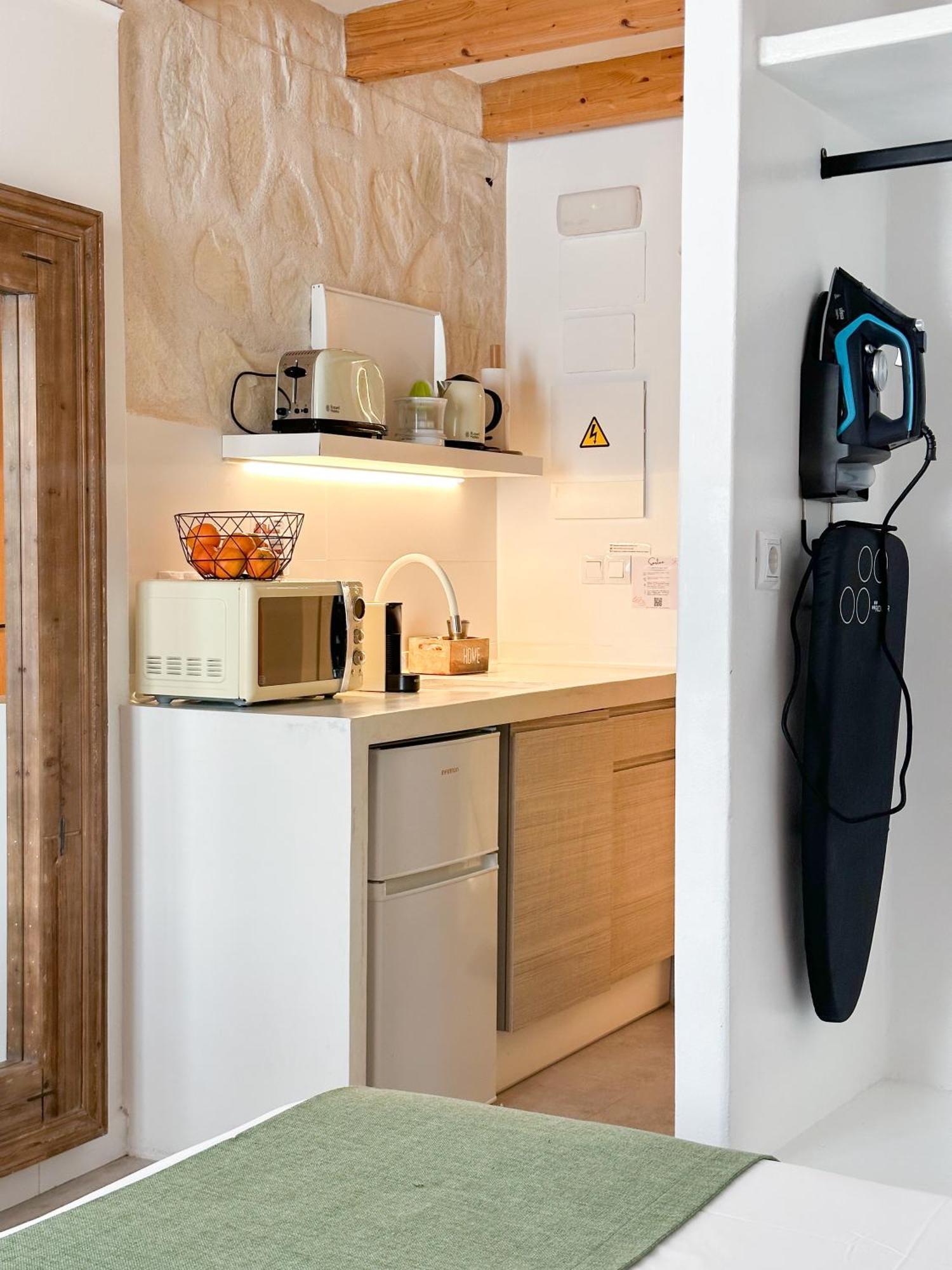 Moona Hostal אלתיאה מראה חיצוני תמונה