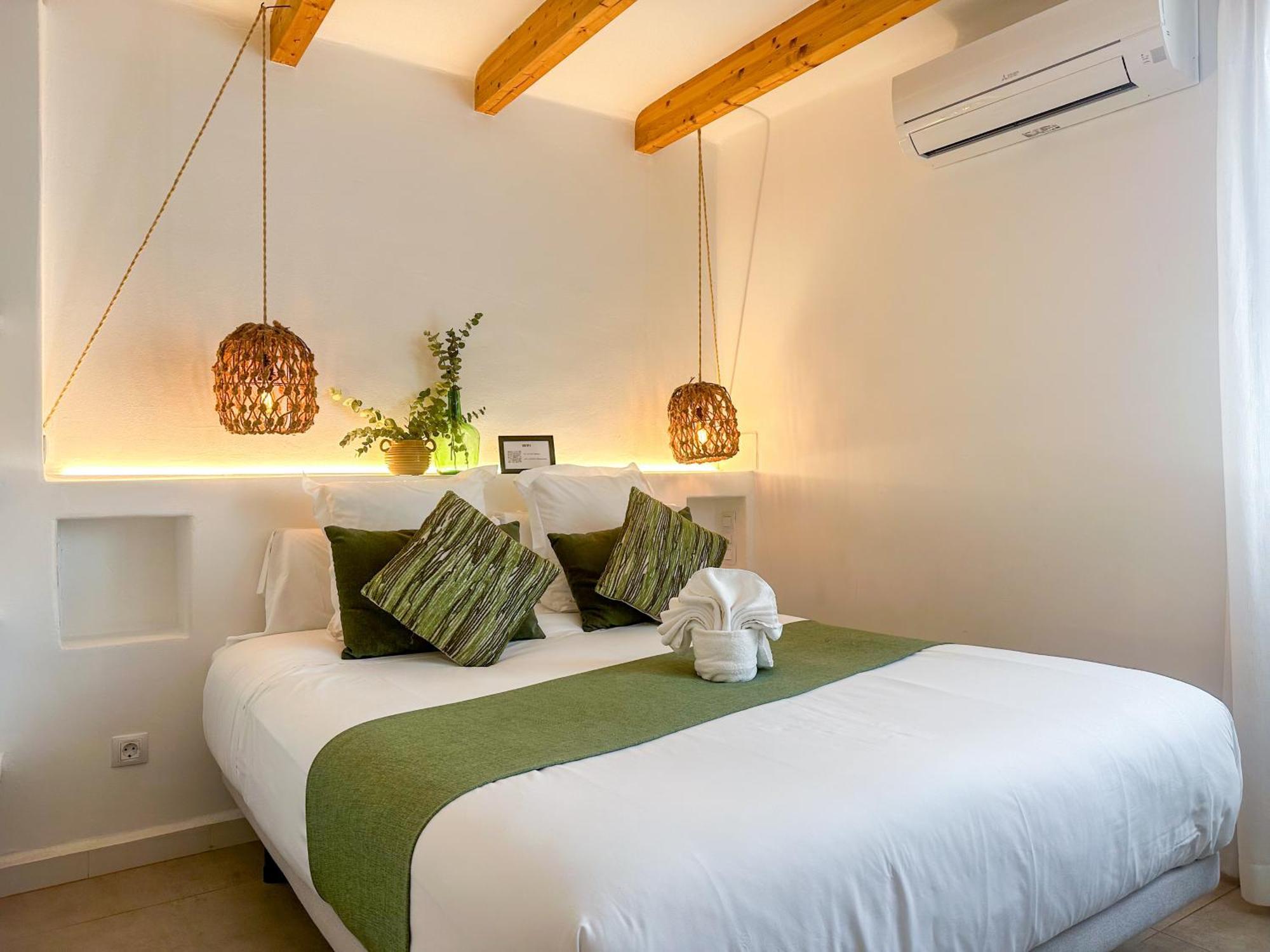 Moona Hostal אלתיאה מראה חיצוני תמונה