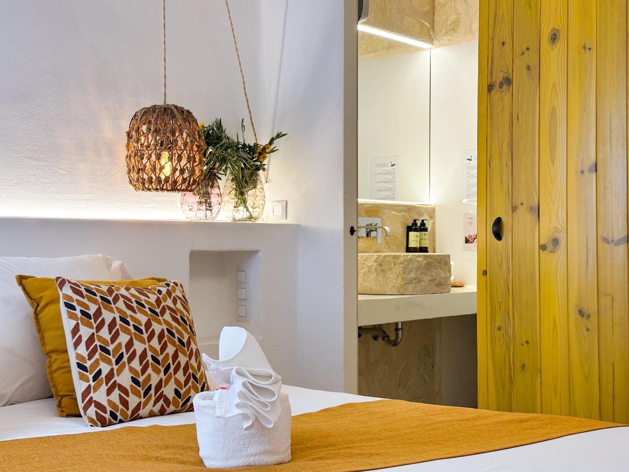 Moona Hostal אלתיאה מראה חיצוני תמונה